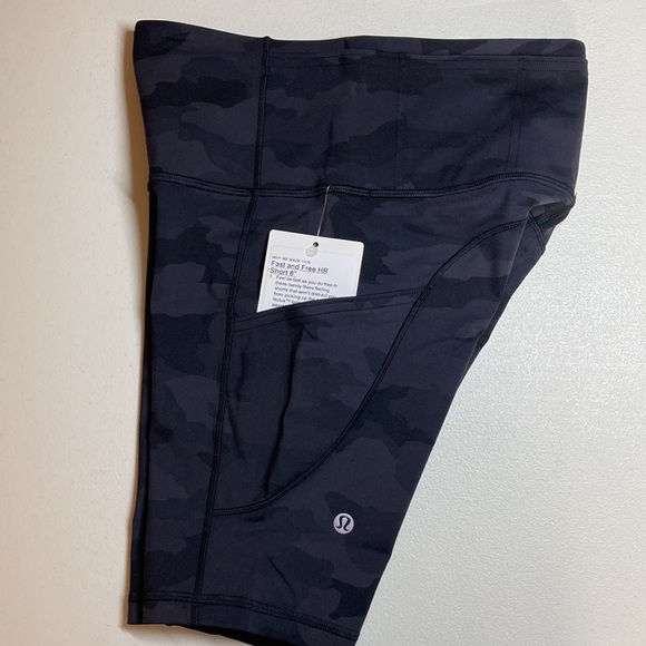 Lululemon Fast and Free Short 8” Black Camo 4 - Picture 5 of 6